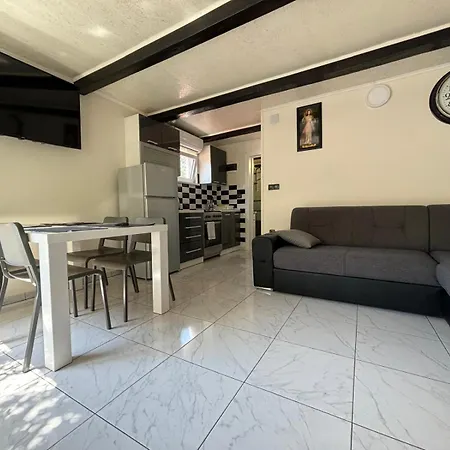 Apartmani Bosnjak Starigrad Paklenica Exterior foto